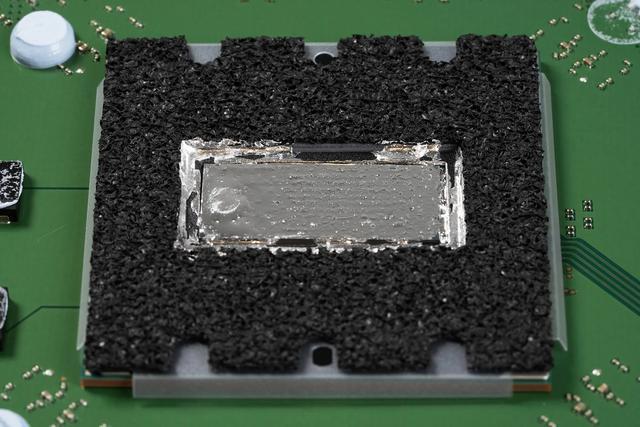 PS5 Pro 的液态金属改进pg电子模拟器试玩索尼展示(图3)